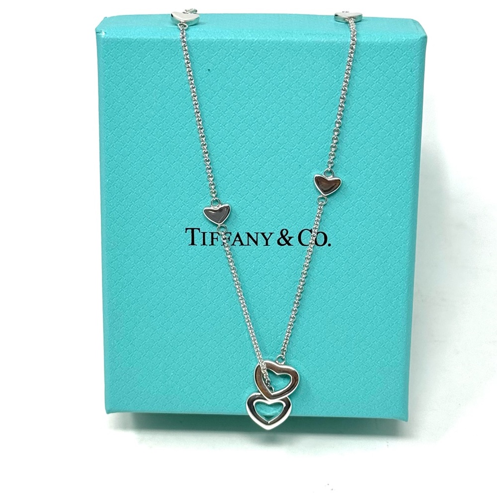 Authentic Tiffany& CO. Heart Link Lariat  Necklace: